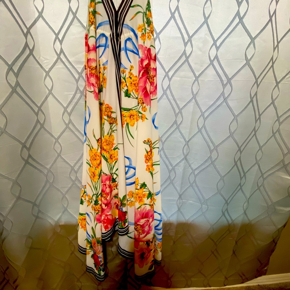 Resort style beach dress. Also good for attending a summer wedding.